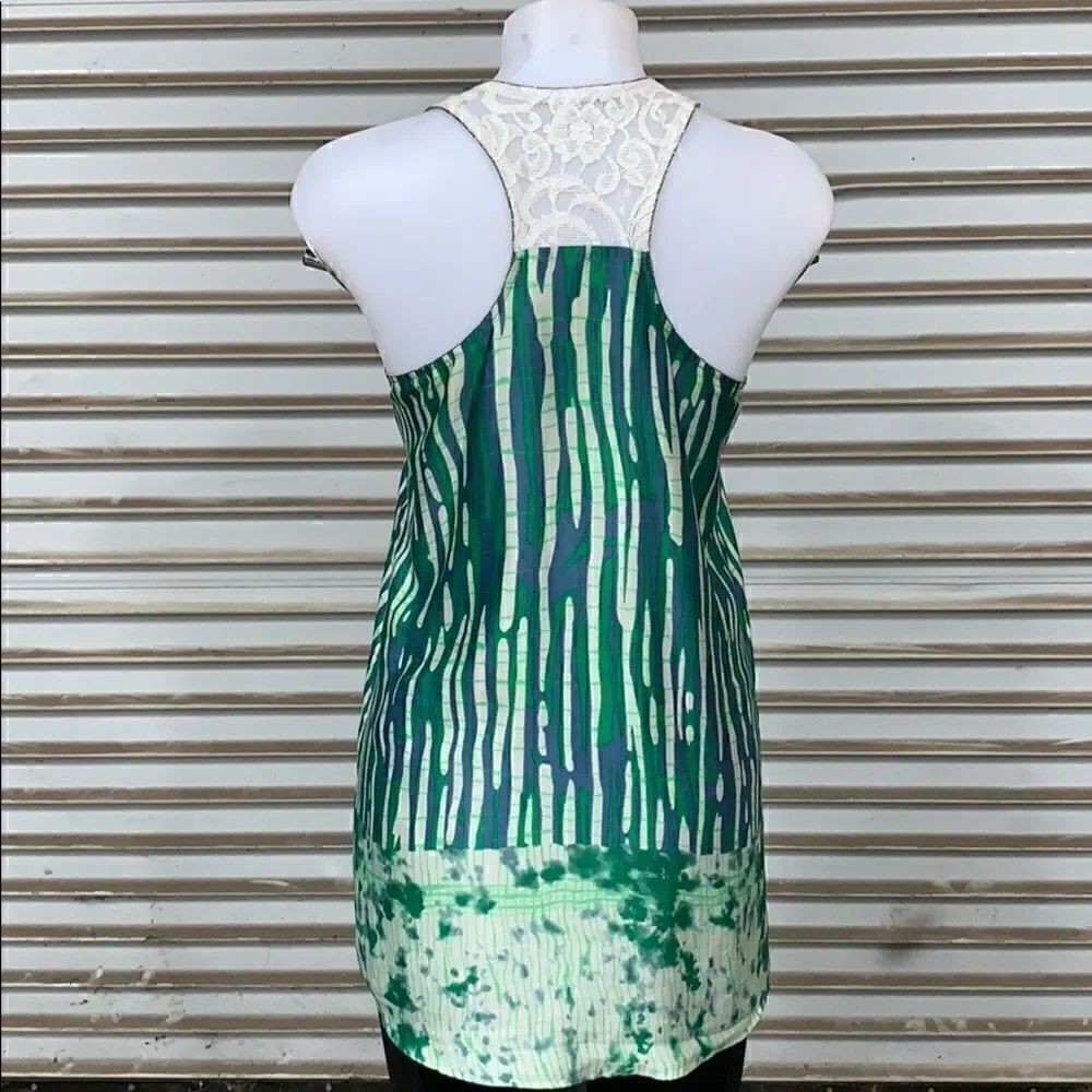 🛍️Collective Concepts lace t back top - Picture 4 of 8